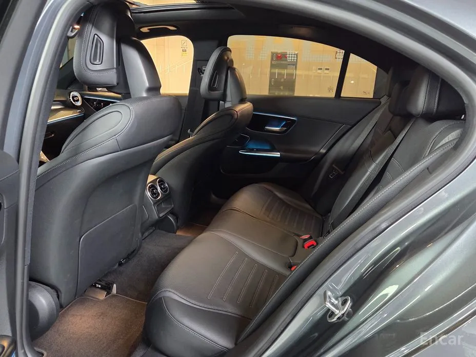 Фото 10 - Mercedes-Benz C-Class