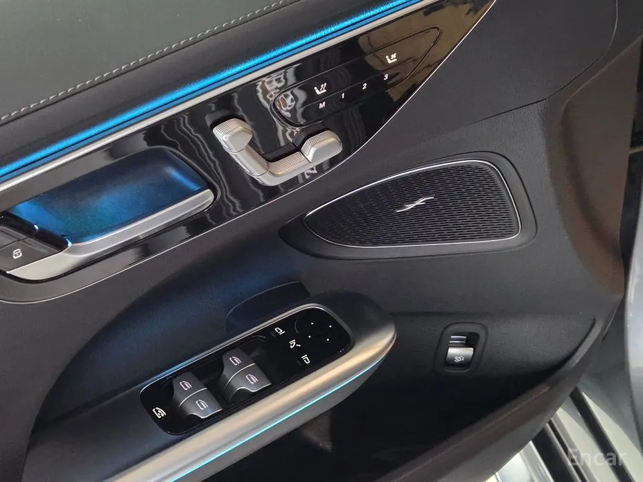 Фото 11 - Mercedes-Benz C-Class