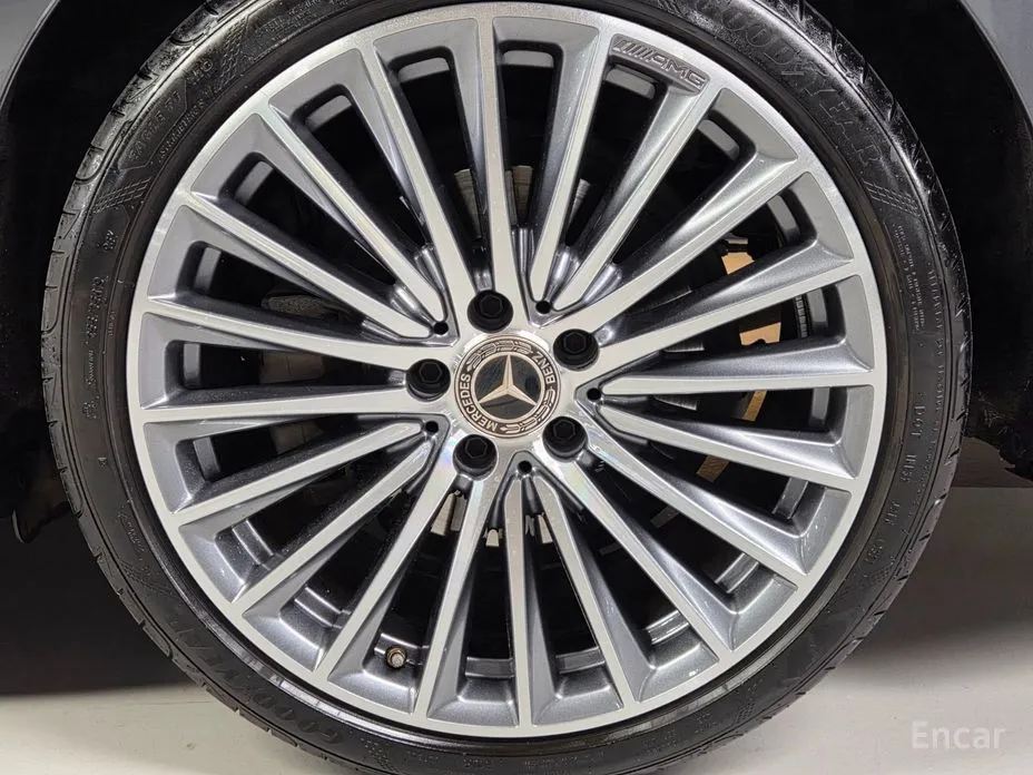 Фото 20 - Mercedes-Benz C-Class