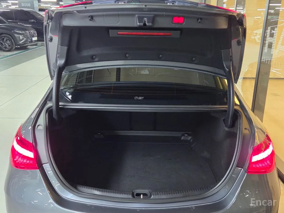 Фото 6 - Mercedes-Benz C-Class