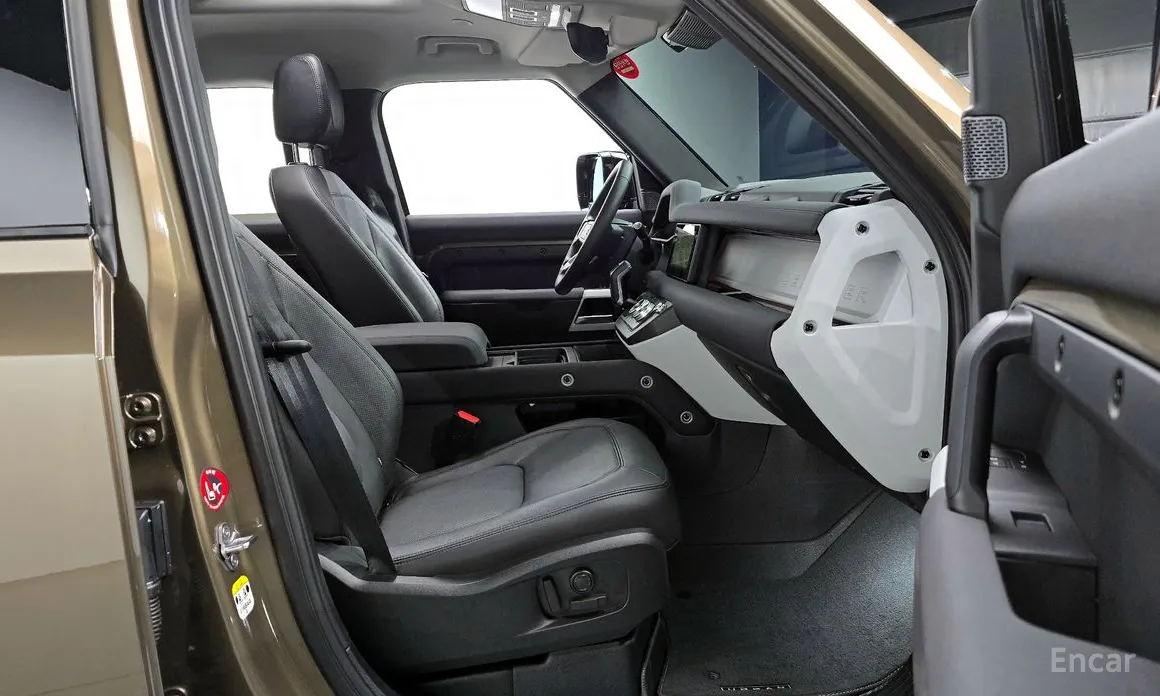 Фото 11 - Land Rover Defender