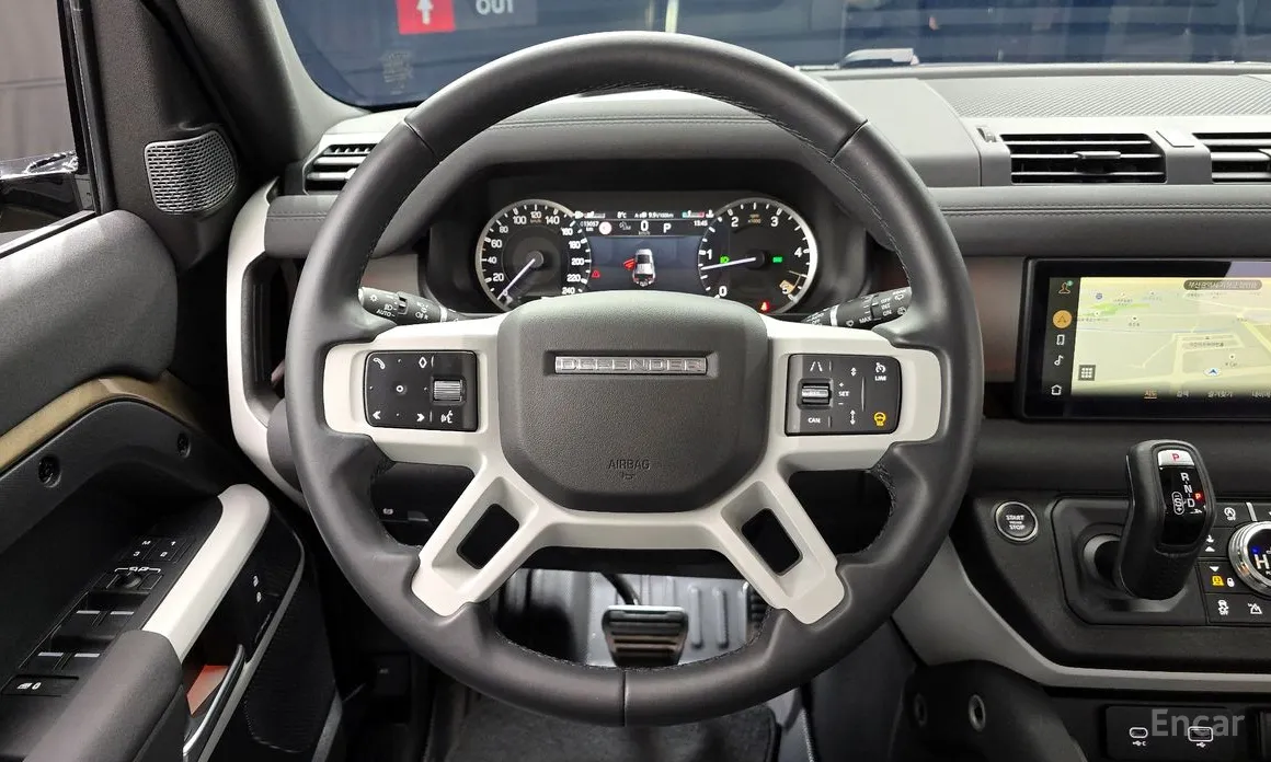 Фото 13 - Land Rover Defender