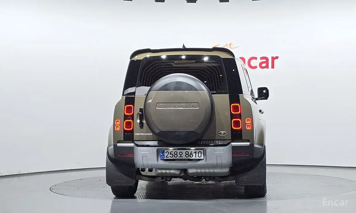 Фото 4 - Land Rover Defender