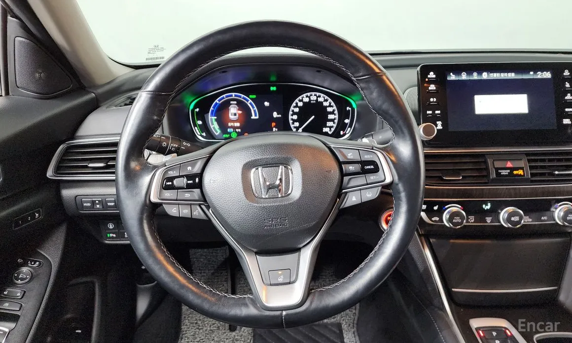 Фото 13 - Honda Accord