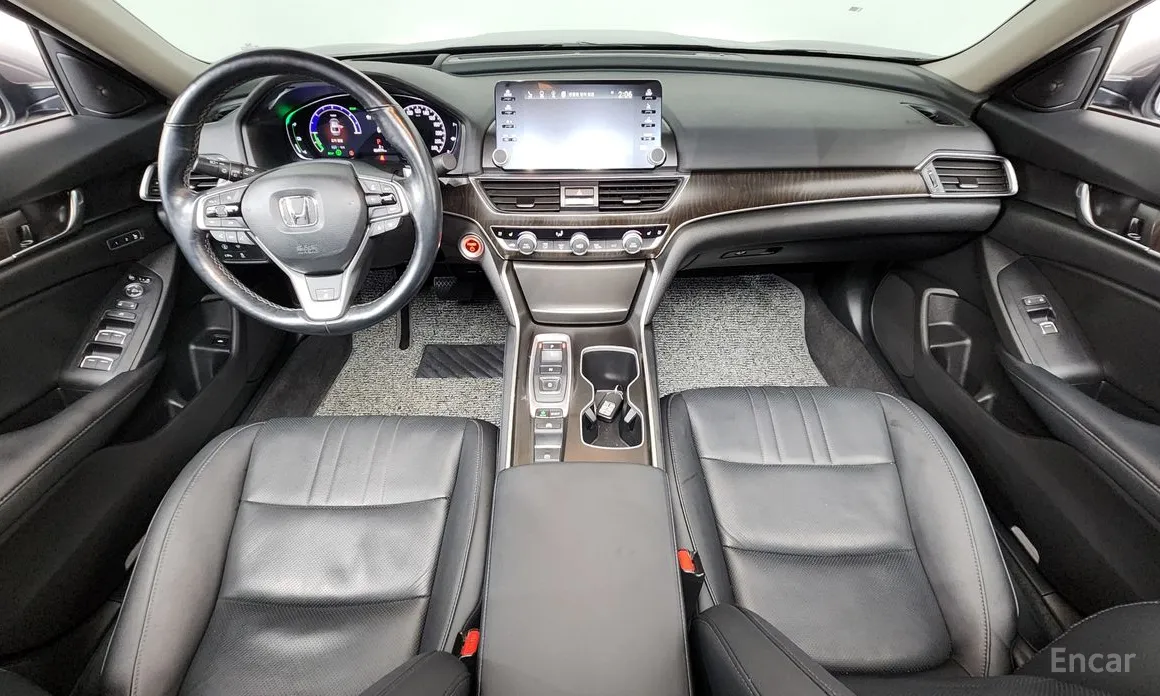 Фото 7 - Honda Accord