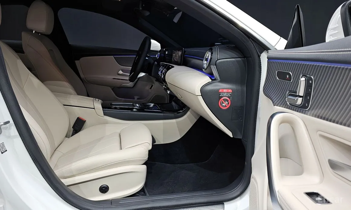 Фото 10 - Mercedes-Benz CLA-Class