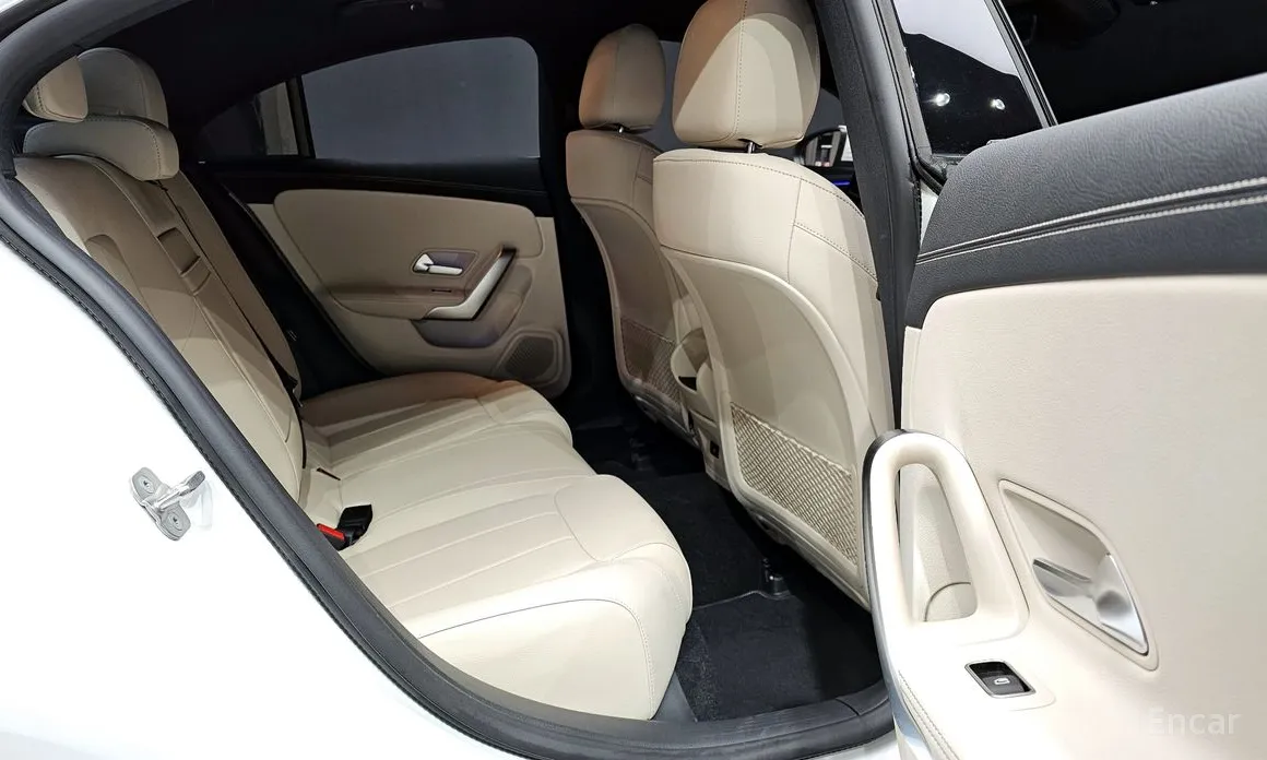 Фото 11 - Mercedes-Benz CLA-Class