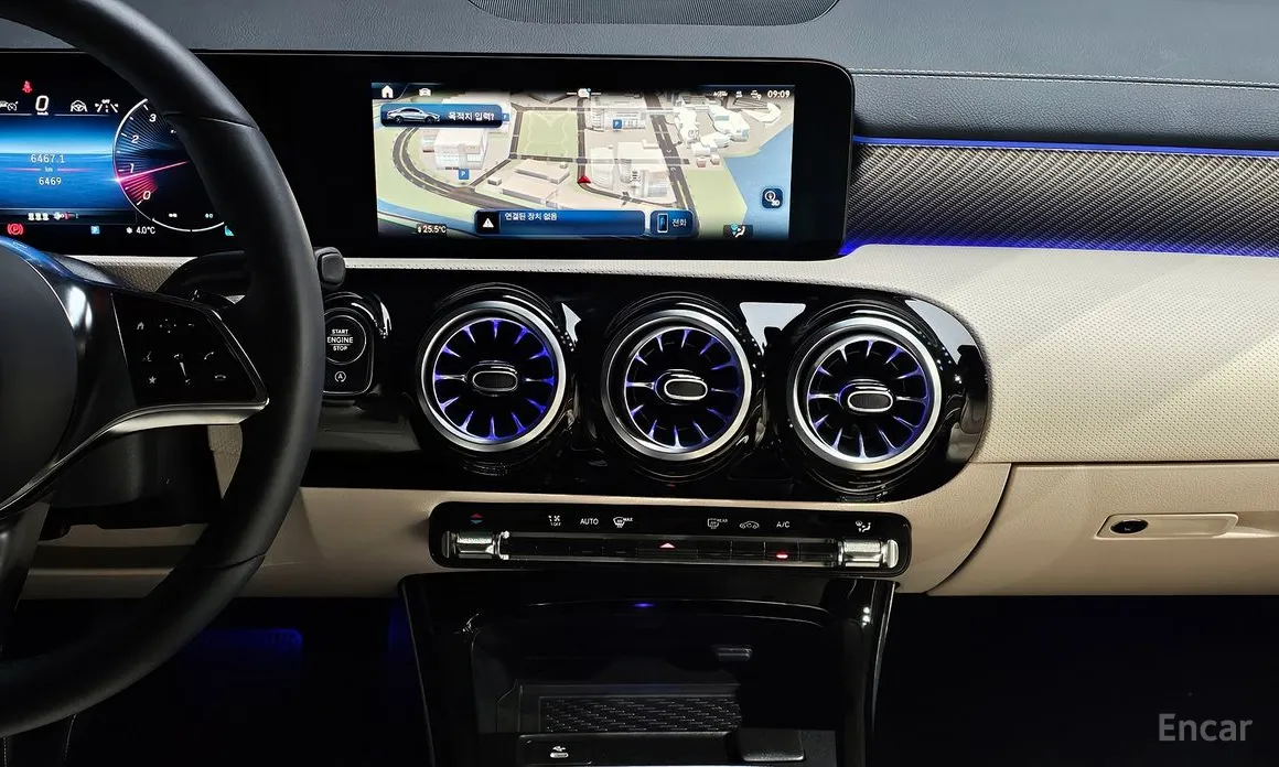 Фото 16 - Mercedes-Benz CLA-Class