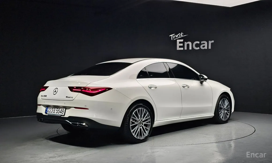 Фото 2 - Mercedes-Benz CLA-Class