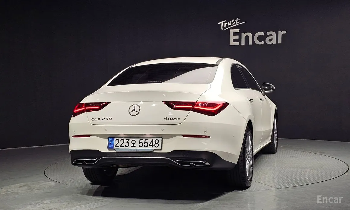 Фото 4 - Mercedes-Benz CLA-Class