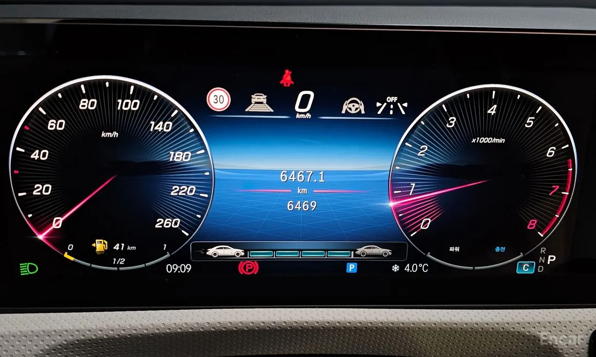 Фото 8 - Mercedes-Benz CLA-Class