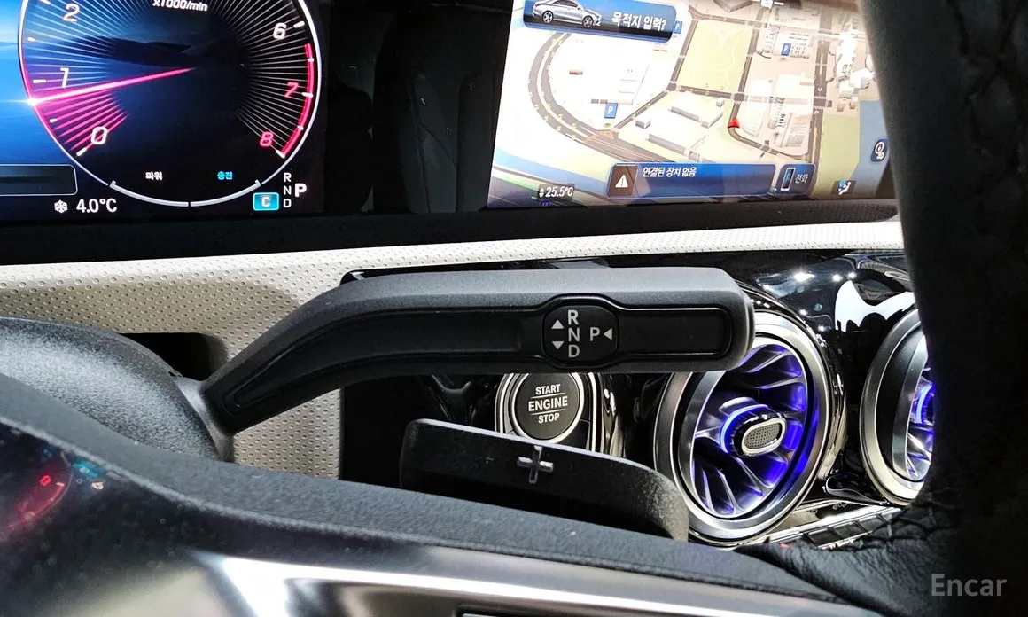 Фото 9 - Mercedes-Benz CLA-Class