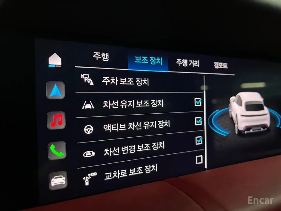 Фото 16 - Porsche Taycan