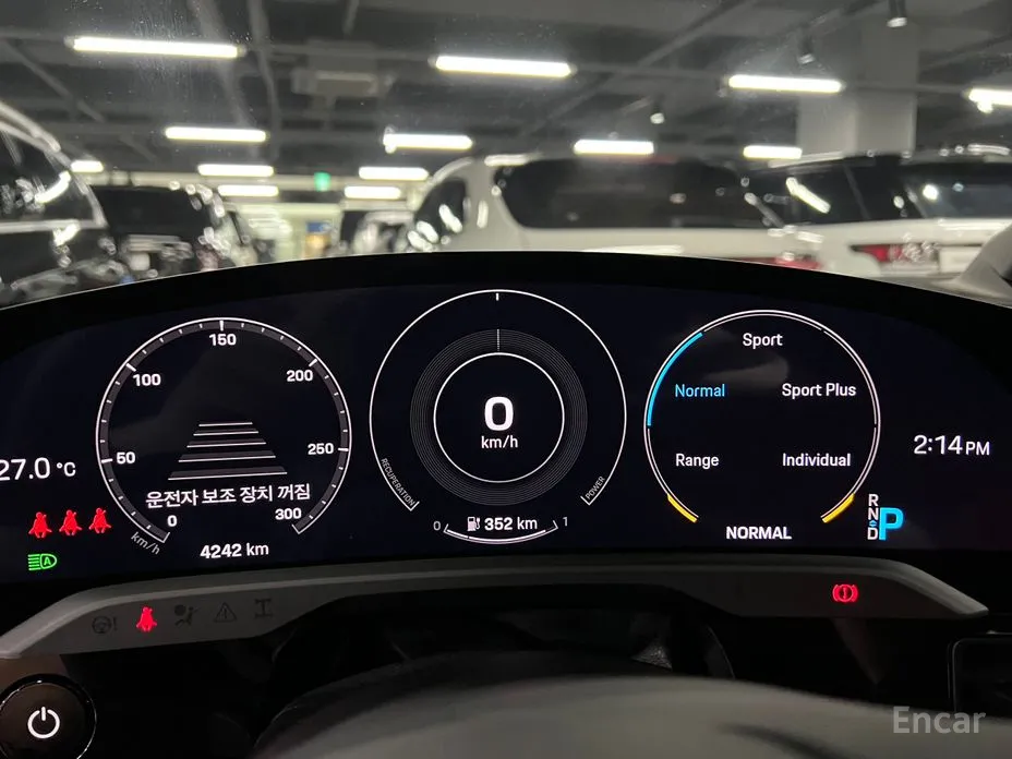 Фото 6 - Porsche Taycan