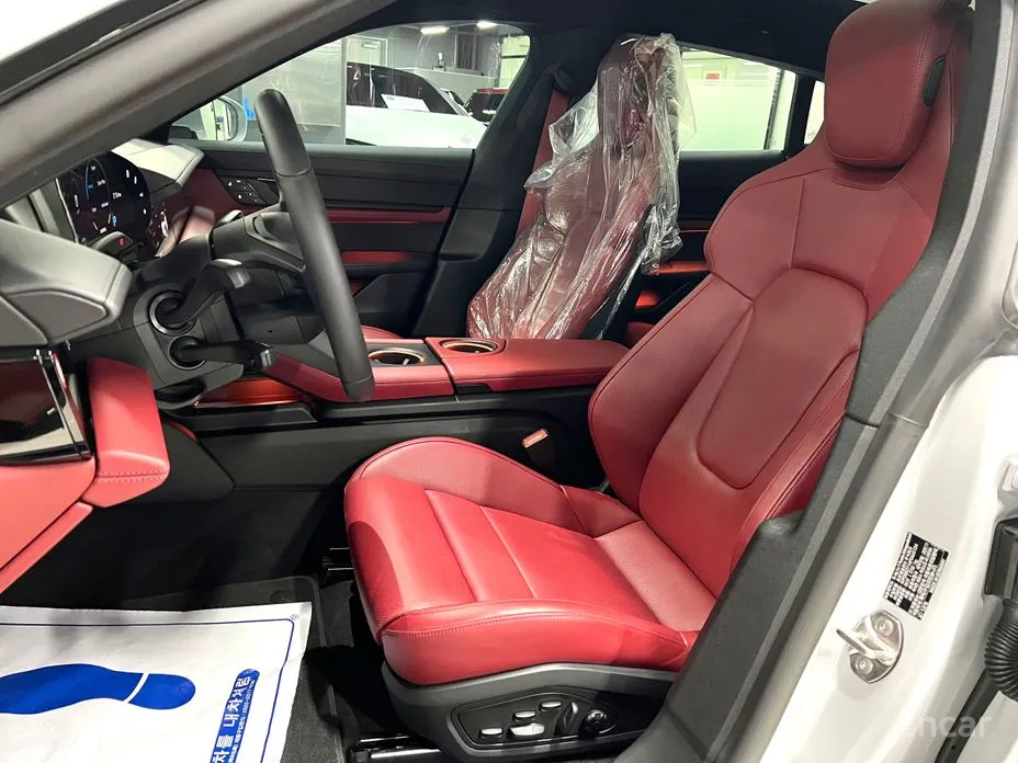 Фото 8 - Porsche Taycan