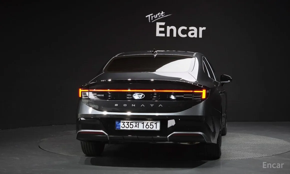 Фото 4 - Hyundai Sonata