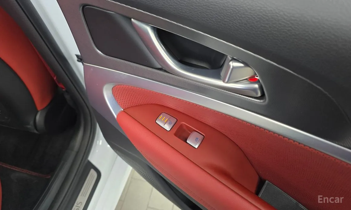 Photo 19 - Genesis G70