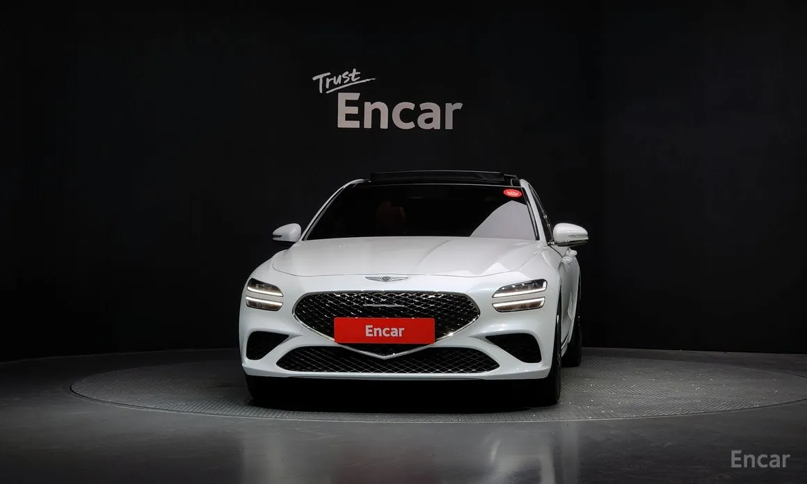 Photo 3 - Genesis G70
