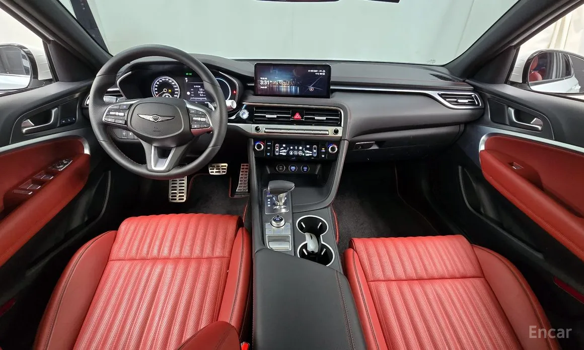 Photo 7 - Genesis G70