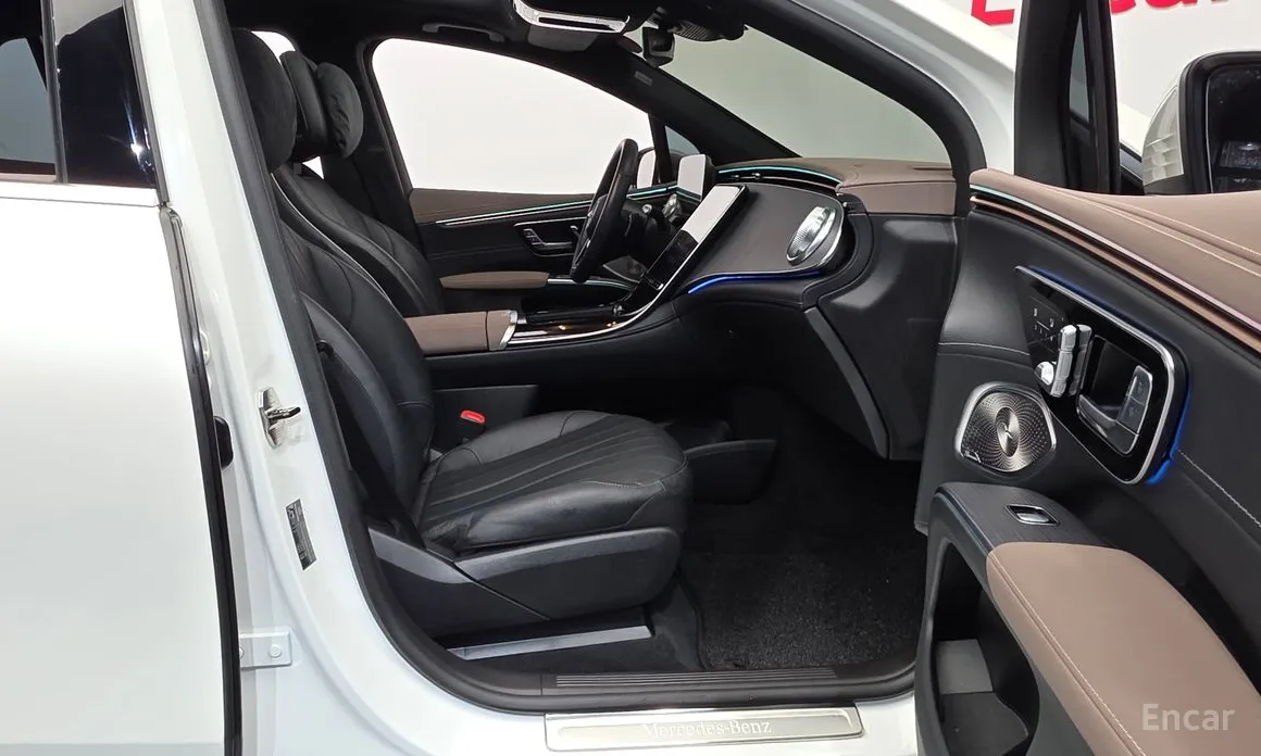 Фото 11 - Mercedes-Benz EQS