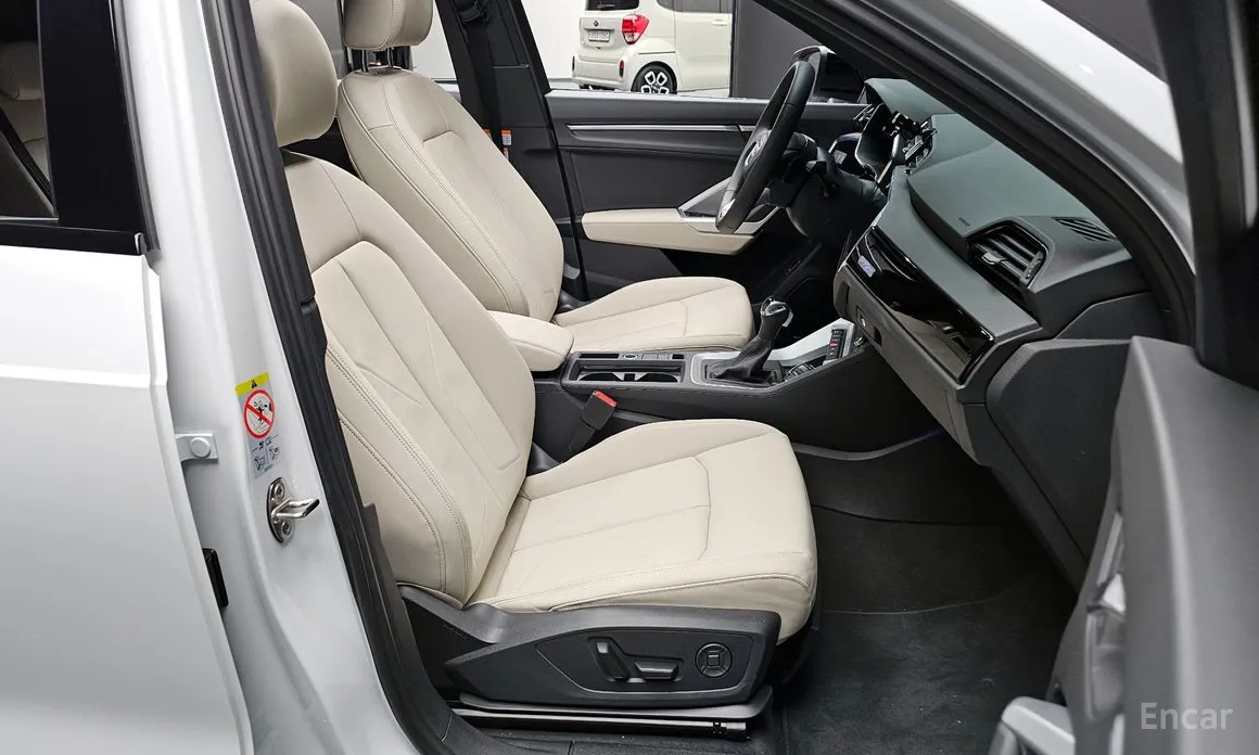 Фото 10 - Audi Q3