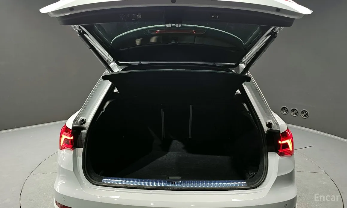 Фото 20 - Audi Q3