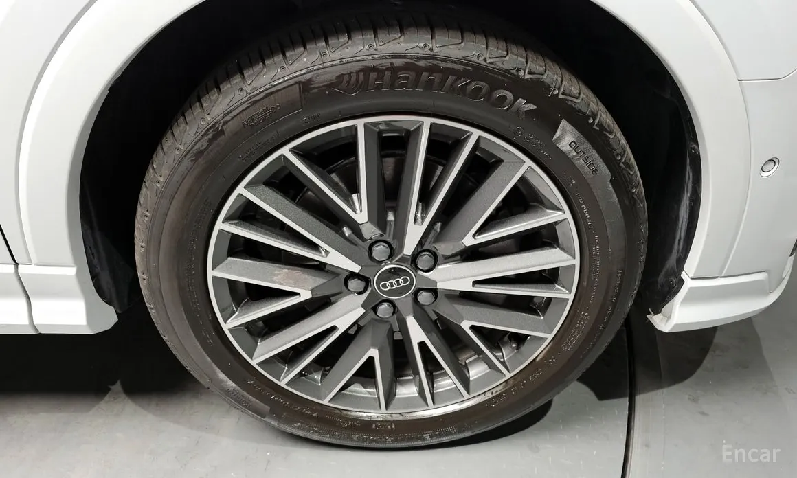 Фото 5 - Audi Q3