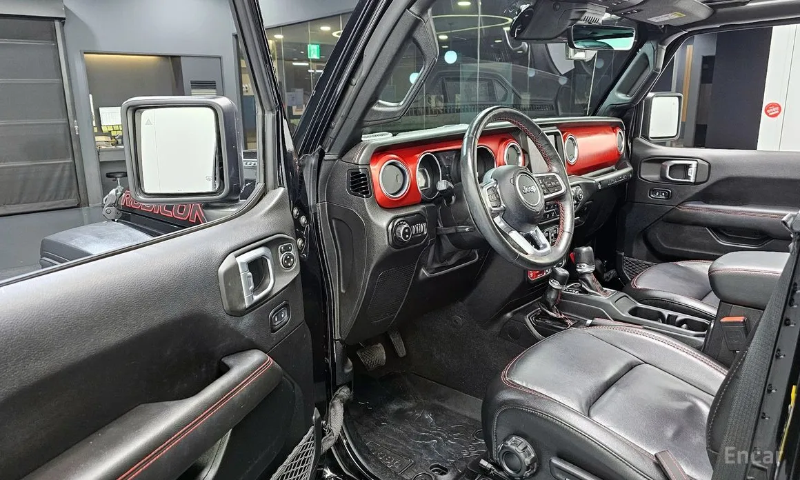 Фото 11 - Jeep Wrangler