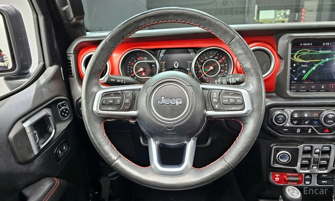 Фото 14 - Jeep Wrangler