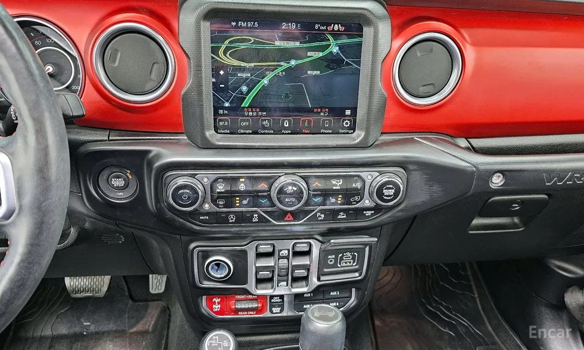 Фото 15 - Jeep Wrangler