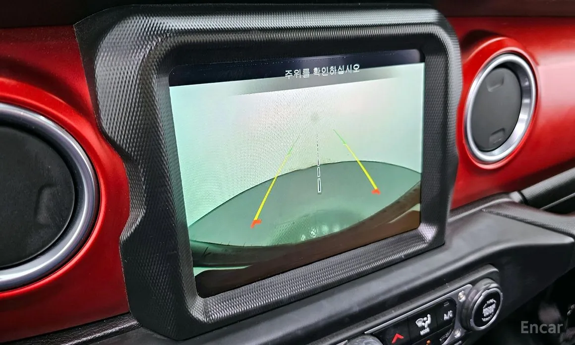 Фото 16 - Jeep Wrangler