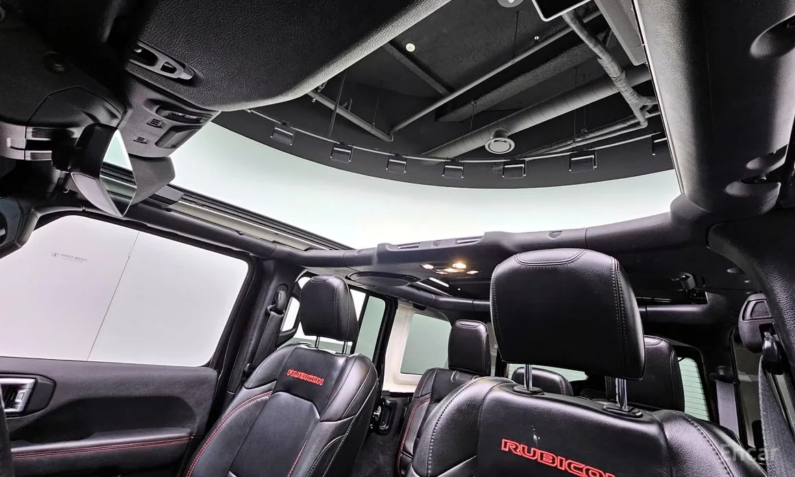 Фото 20 - Jeep Wrangler