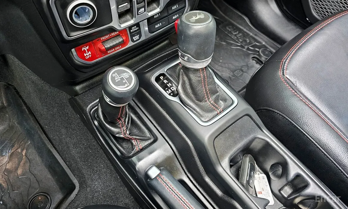 Фото 9 - Jeep Wrangler