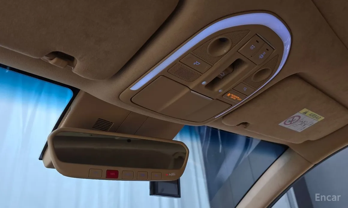 Фото 17 - Genesis G70