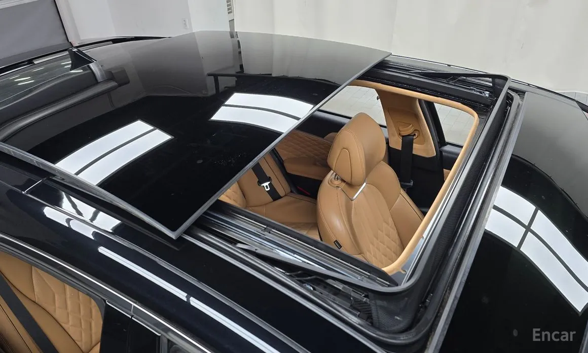 Фото 18 - Genesis G70