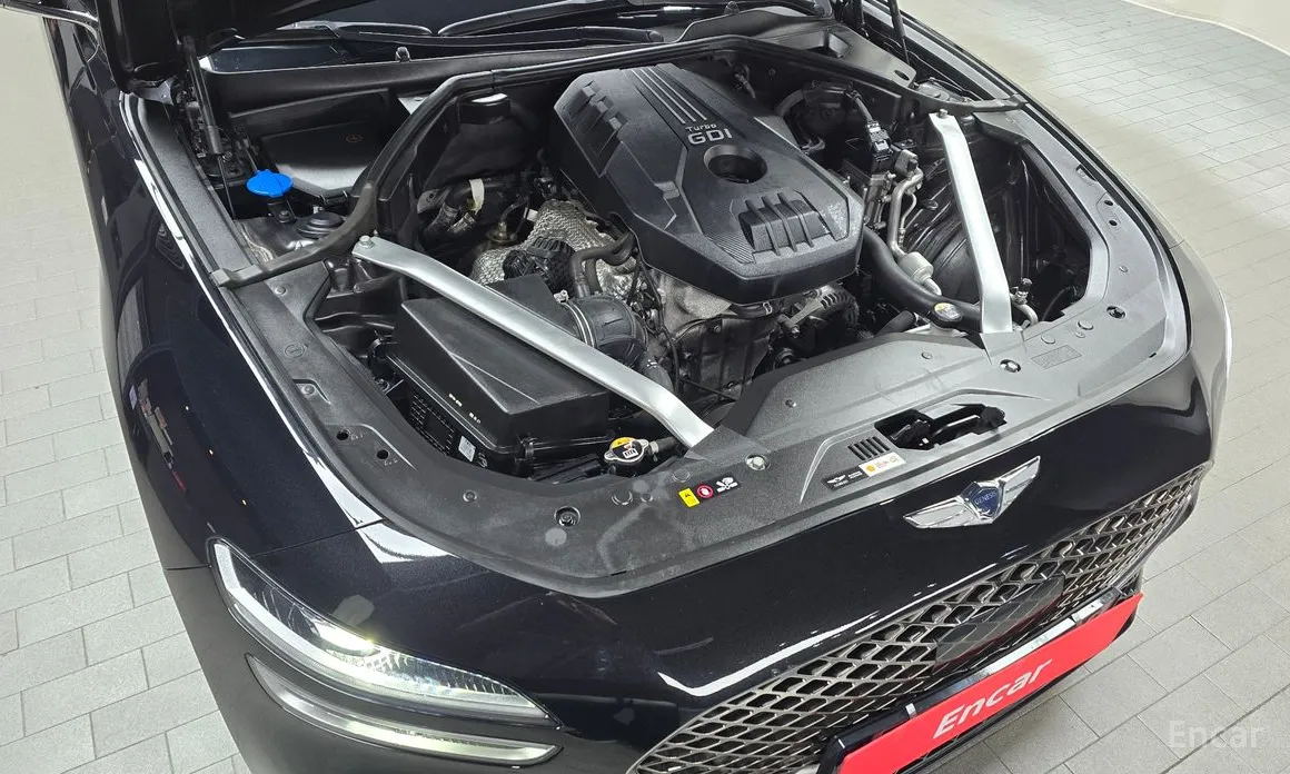 Фото 6 - Genesis G70