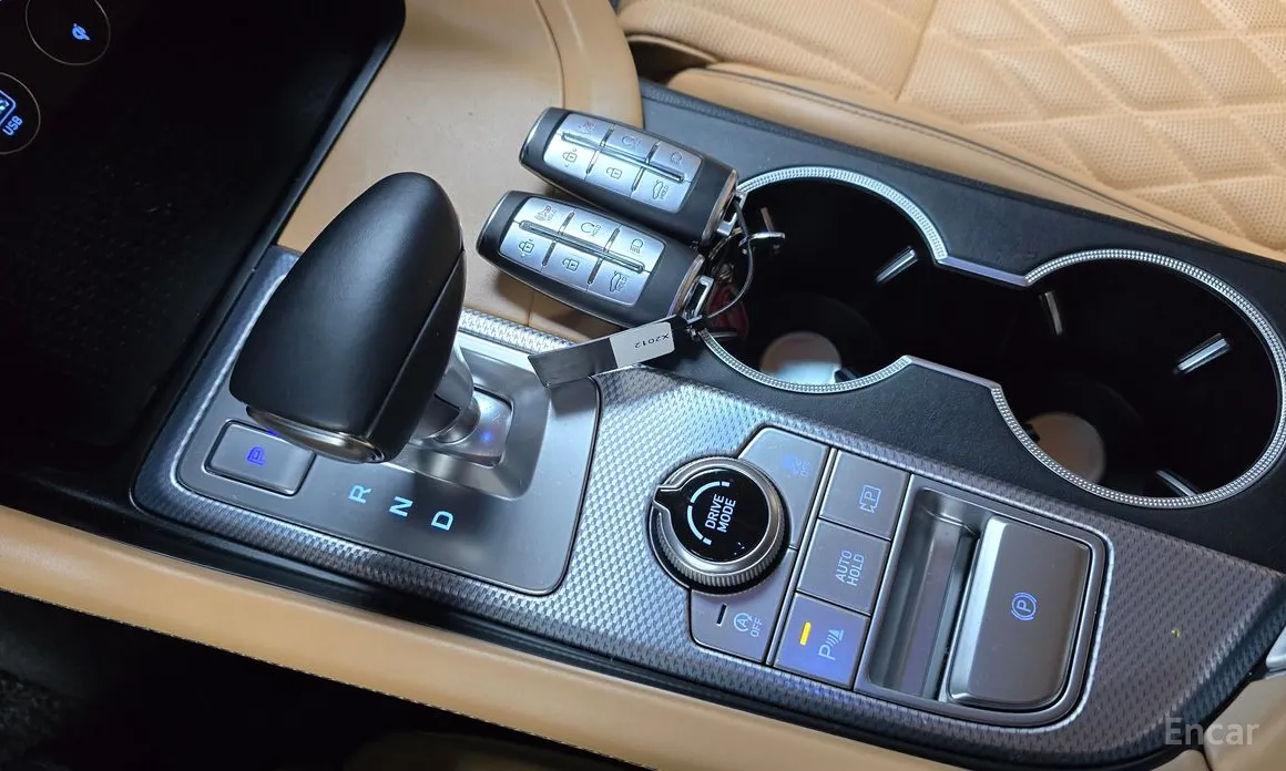 Фото 9 - Genesis G70