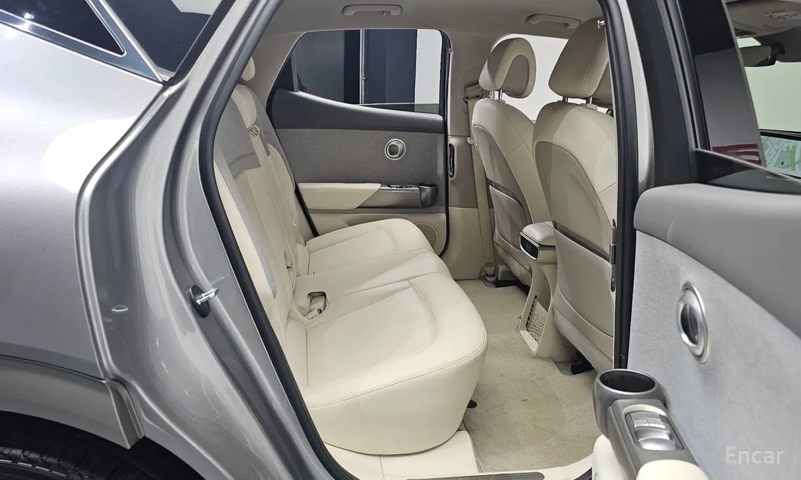 Фото 12 - Genesis GV60