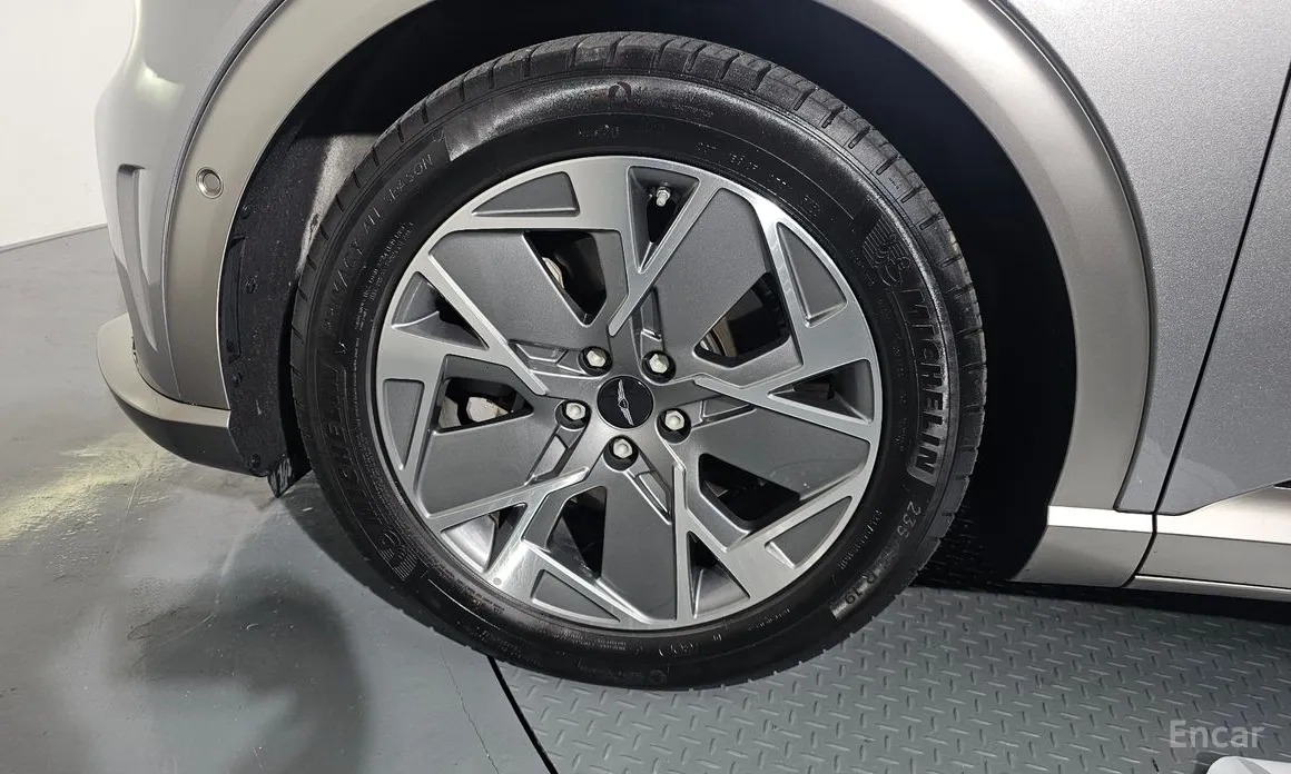 Фото 5 - Genesis GV60