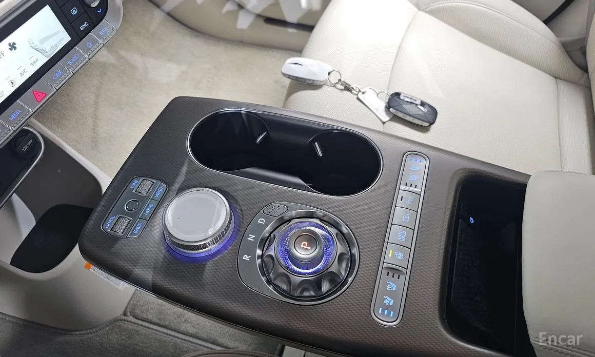 Фото 9 - Genesis GV60