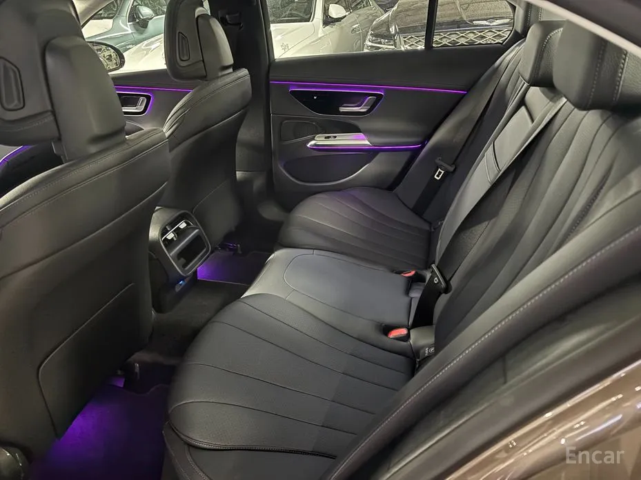 Фото 8 - Mercedes-Benz E-Class