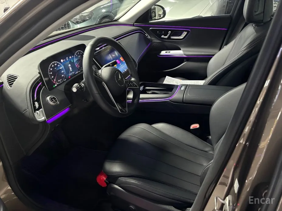 Фото 9 - Mercedes-Benz E-Class