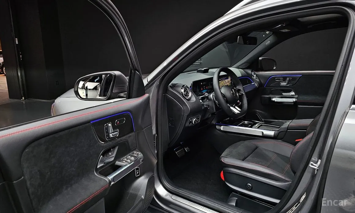 Фото 11 - Mercedes-Benz GLB-Class