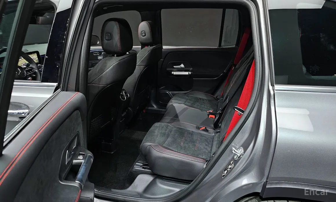 Фото 12 - Mercedes-Benz GLB-Class