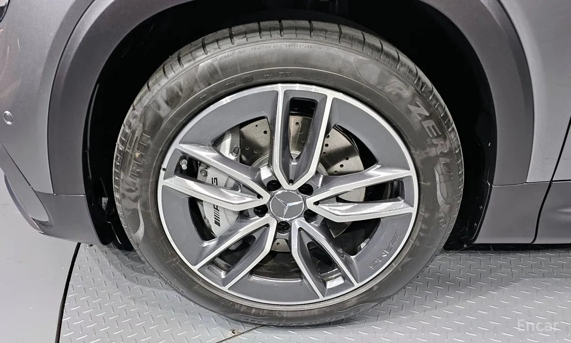 Фото 5 - Mercedes-Benz GLB-Class