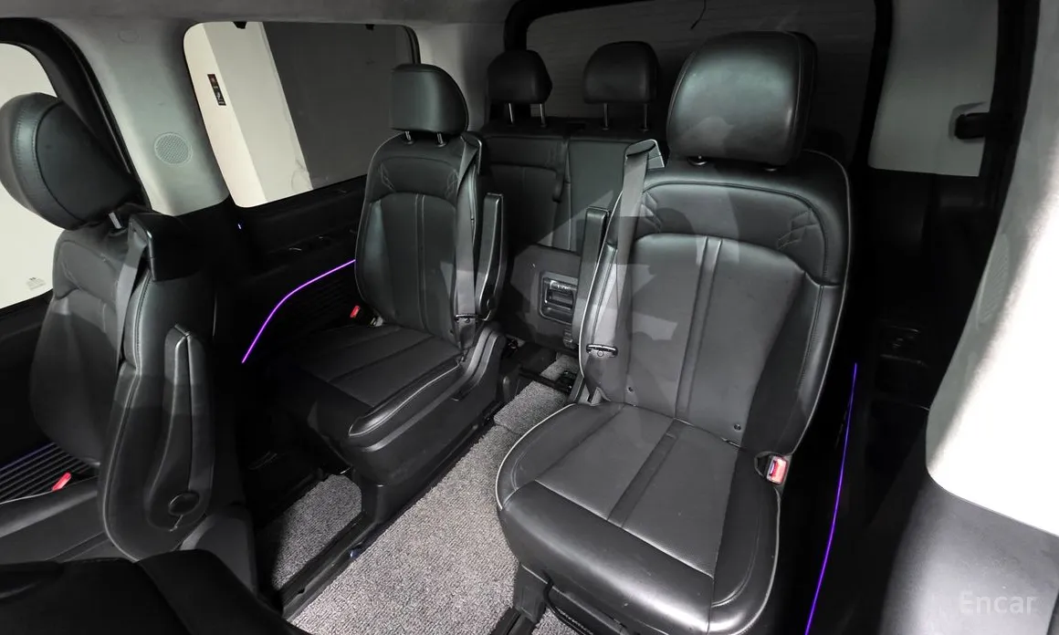 Фото 12 - Hyundai Staria