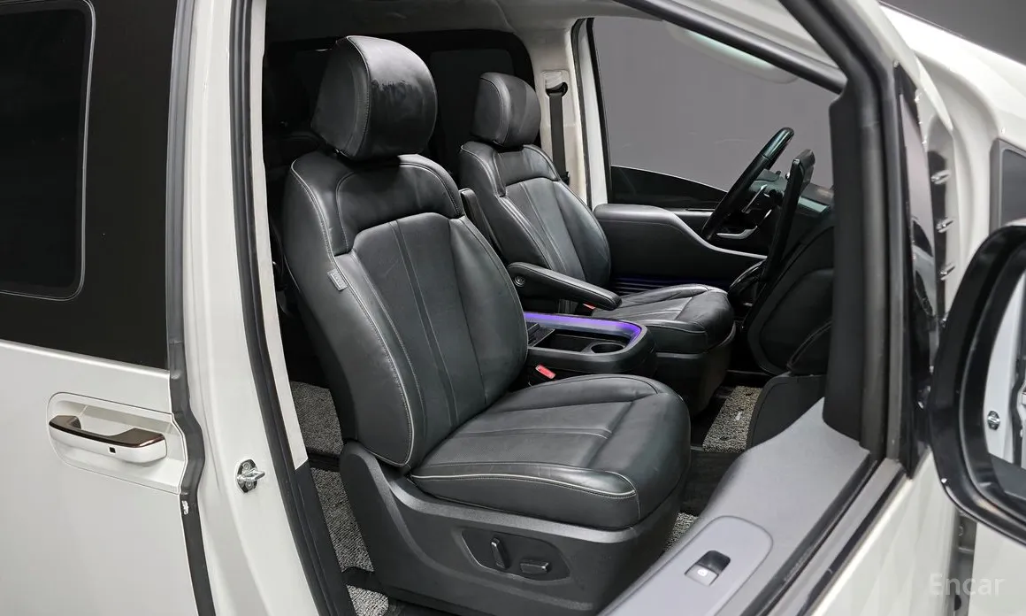 Фото 13 - Hyundai Staria