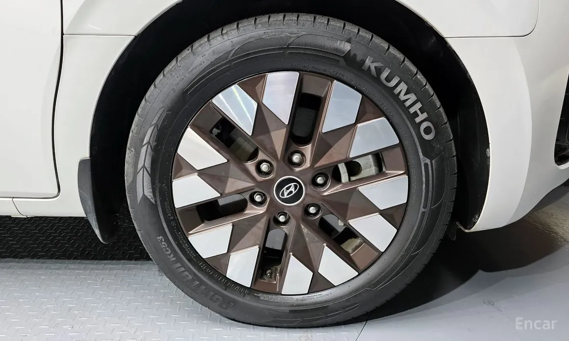 Фото 5 - Hyundai Staria