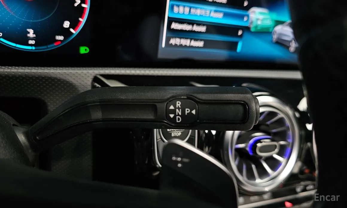 Фото 9 - Mercedes-Benz A-Class