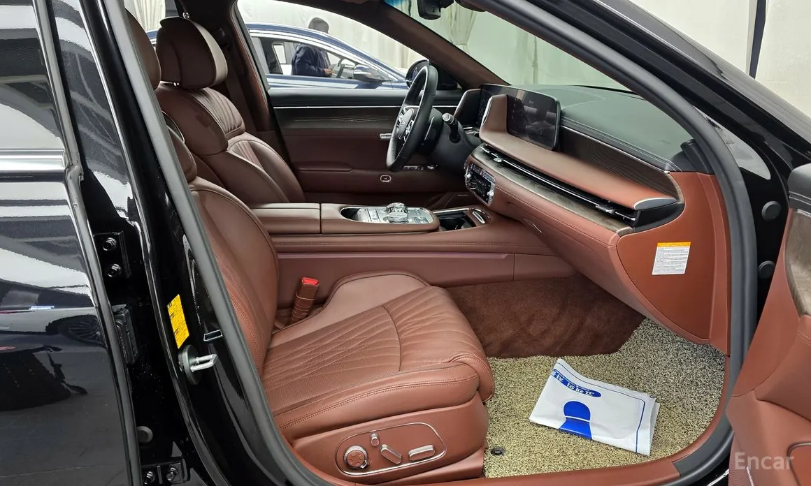 Фото 11 - Genesis G90